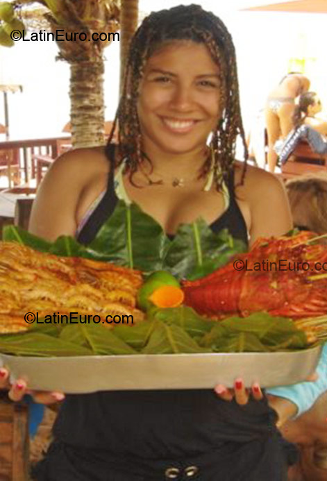 Date this hard body Brazil girl Jordanna from Rio Verde BR1249