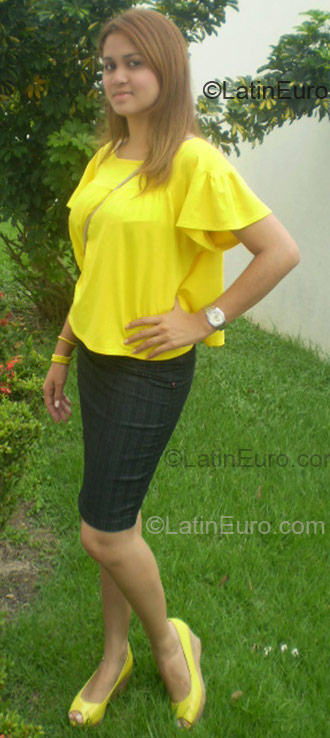 Date this sultry Brazil girl Daiana from Manaus BR1254