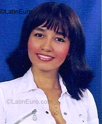 Date this good-looking Colombia girl Sara from Cartagena CO1003
