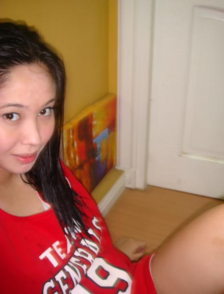 Date this gorgeous Philippines girl SincereLyka from Valencia City PH84