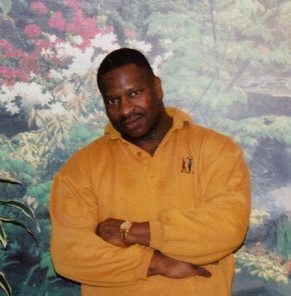 Date this attractive United States man James from Madison US2981