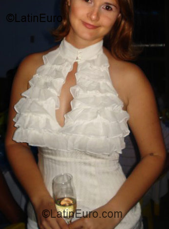 Date this stunning Brazil girl Patricia from Tucuma BR1320