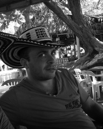 Date this exotic Colombia man Bokachankla77 from Cali CO1065
