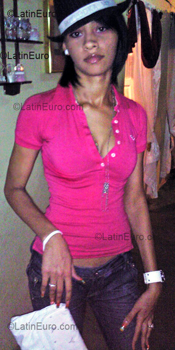 Date this attractive Dominican Republic girl Elizabeth from Santiago DO1119