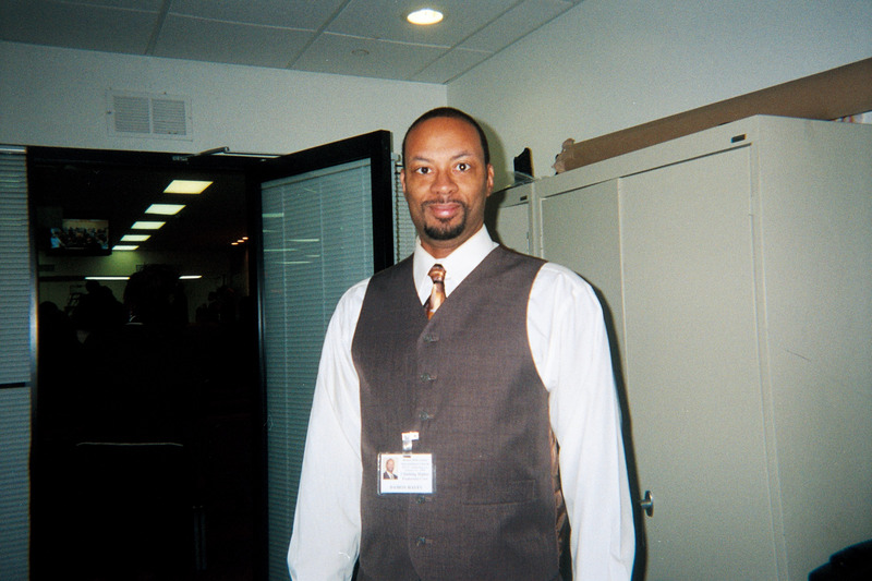 Date this tall United States man Damon from Philadelphia US3083