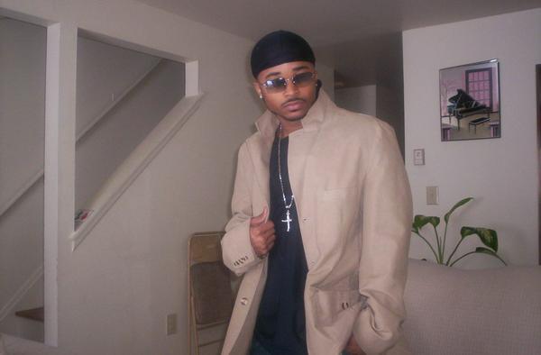 Date this pretty United States man Ronald from Boston US3141