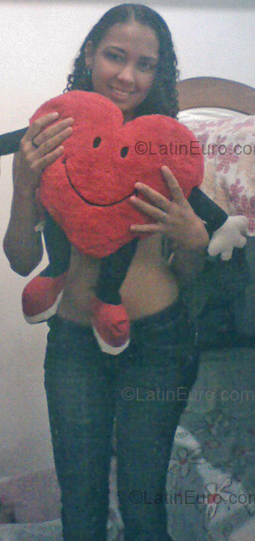 Date this georgeous Brazil girl Prisila from Recife BR1419