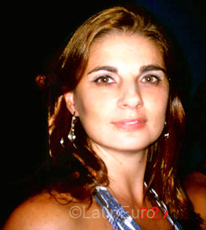 Date this beautiful Brazil girl Ana Paula from Recife BR1437