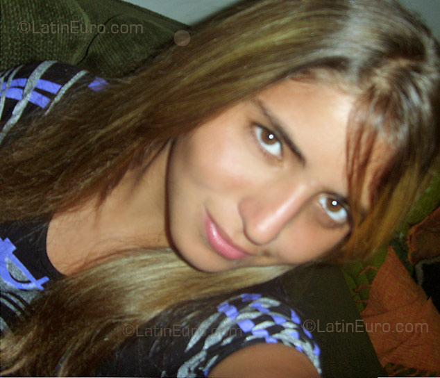 Date this tall Brazil girl Danieli from Fatima Do Sul BR1446