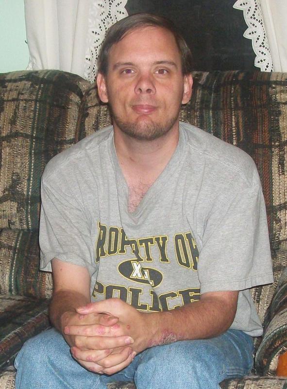 Date this gorgeous United States man Justin from Mcewen US3286