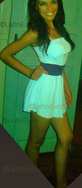 Date this nice looking Brazil girl Camila from Jaguaruna BR1535