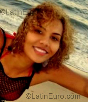 Date this attractive Brazil girl Graziela from Sao Paulo BR1545