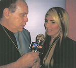 happy Brazil girl Akleia from Salvador BR1582