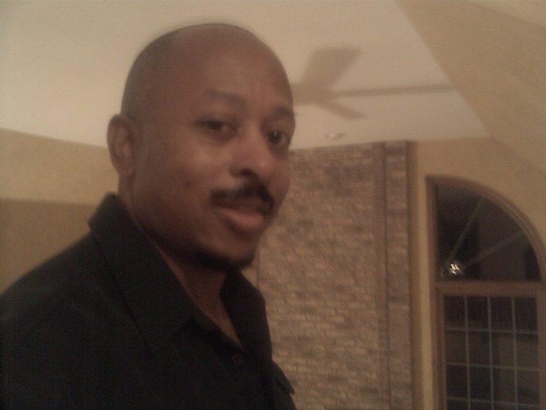 Date this young United States man Garry from Chicago US3617