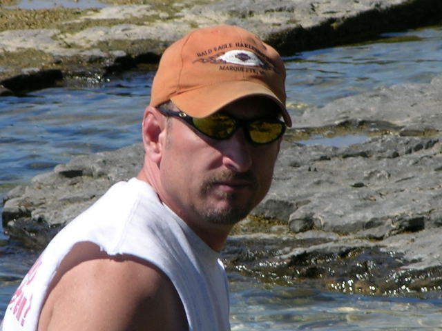 Date this lovely United States man GregMC from St Charles US3856