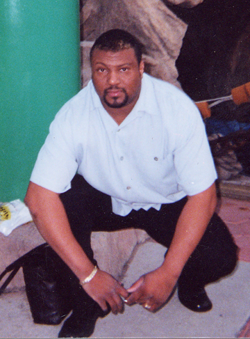 Date this funny United States man Blair from San Diego US3916