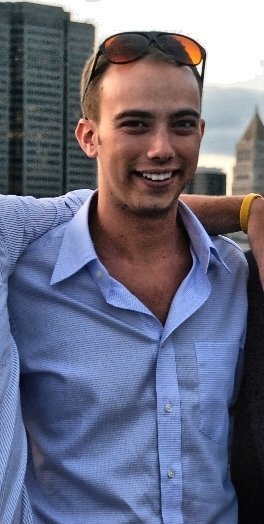 Date this sensual United States man Danny from New York BR1723