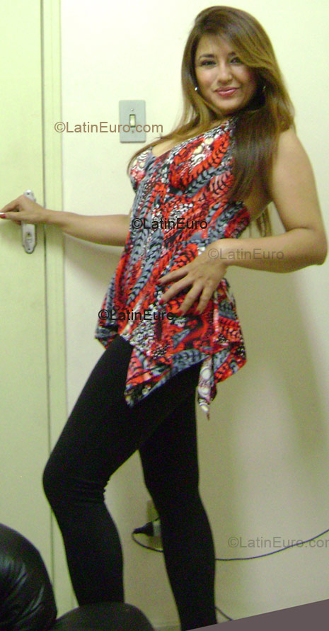 Date this young Brazil girl Symone from Santos BR1746
