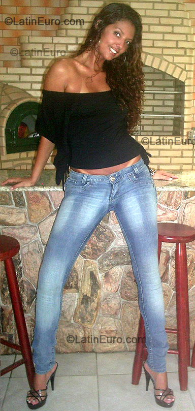 Date this tall Brazil girl Alessandra Aparecida from Sao Goncalo BR3623