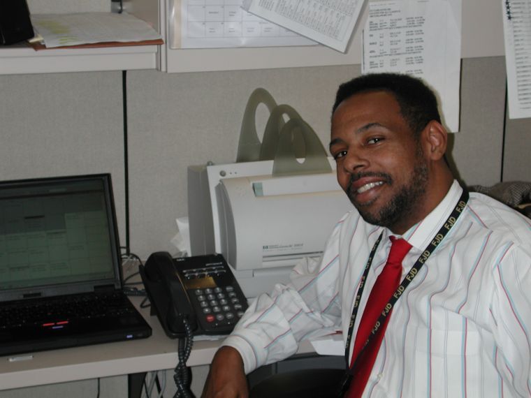 Date this lovely United States man MoJohnson from Philadelphia US4091