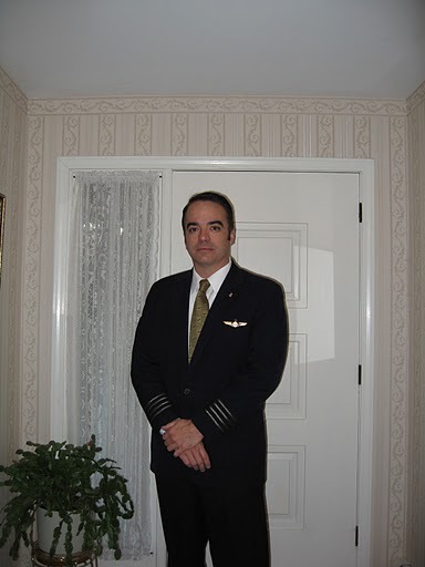 Date this charming United States man James from Boston US4099