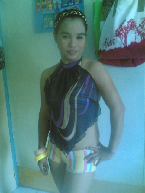 Date this lovely Philippines girl Jocelyn from Pasig PH243