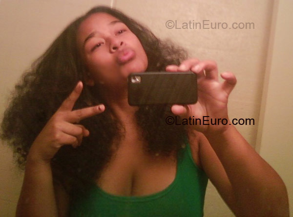 Date this athletic United States girl Preety_CARAMEL from Phoenix US4417