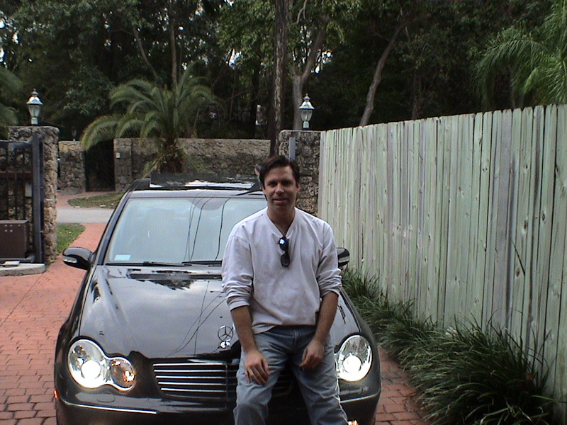 Date this tall United States man Curtis from Miami Beach US4539