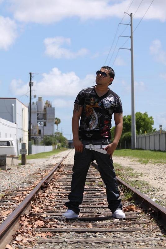 Date this fun United States man 809 from Miami US4667