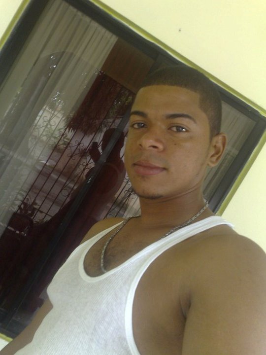 Date this stunning Dominican Republic man Yerlin31 from Santo Domingo DO2318