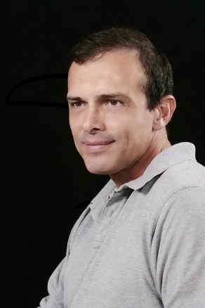 Date this foxy United States man Arielpl from los angeles US4769