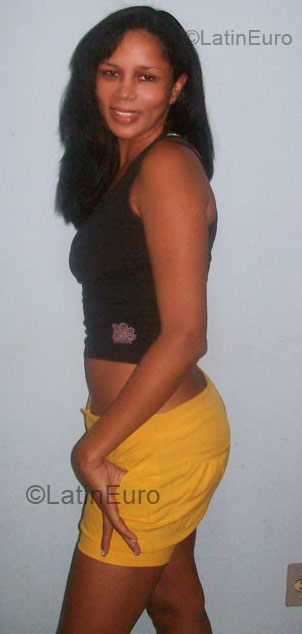 Date this foxy Brazil girl Eliana from Salvador BR2026