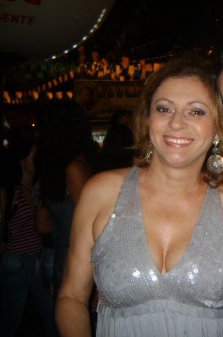 Date this attractive Brazil girl Mariazinha from Aracaju BR2031