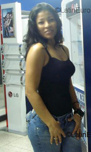 Date this sultry Colombia girl Mercedes from Barranquilla CO1965