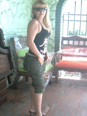 Date this funny United Kingdom girl Princes33 from London GB281