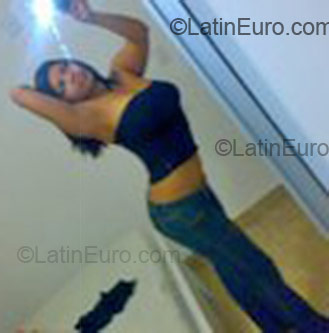 Date this nice looking Brazil girl Tatiane from Rio De Janeiro BR2078