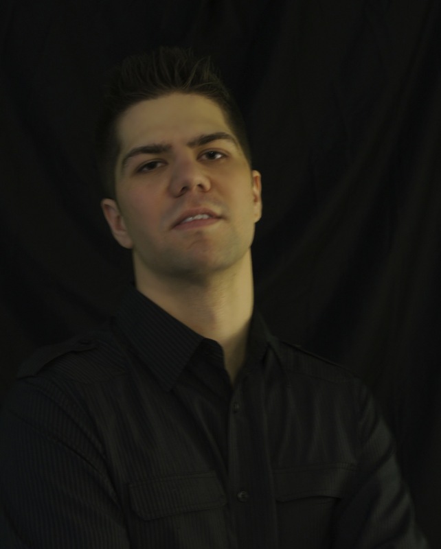 Date this tall United States man Miguel from Woodland US4893