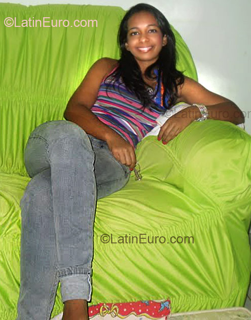 Date this stunning Brazil girl Bruna from Rubiataba BR2088