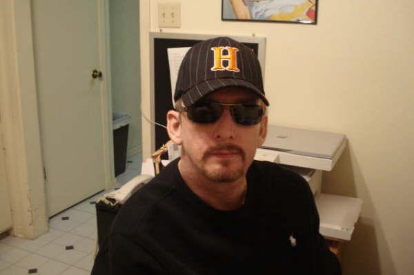 Date this lovely United States man Txjrf2 from san antonio US4954