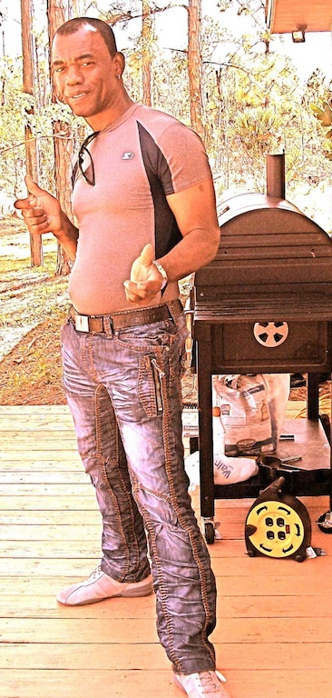 Date this tall United States man Onelovecool from Naples US5041