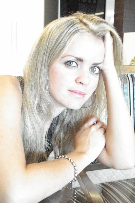 Date this sultry Brazil girl Laila from Sao Pedro Da Aldeia BR2195