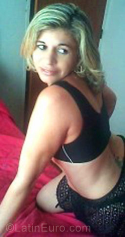 Date this stunning Brazil girl Marlene from Ceres BR4191