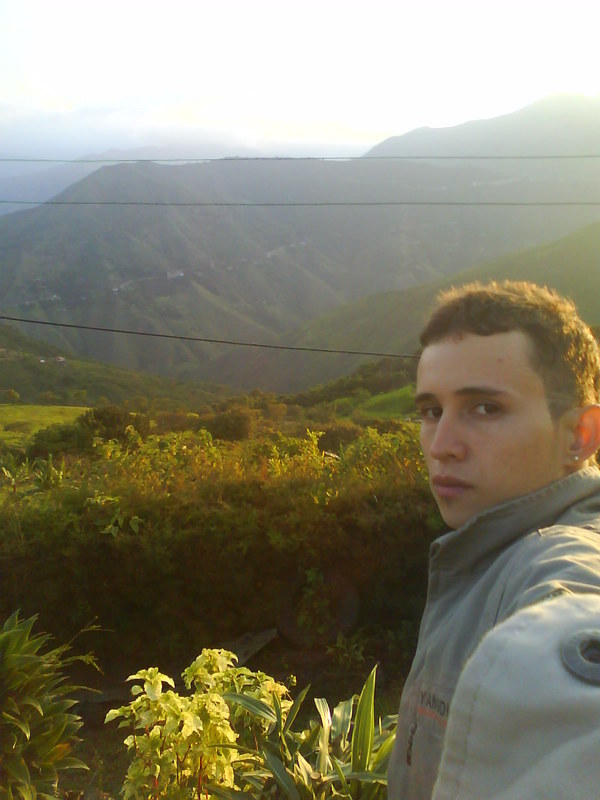 Date this passionate Colombia man JOHNLATIN from Cali CO2773