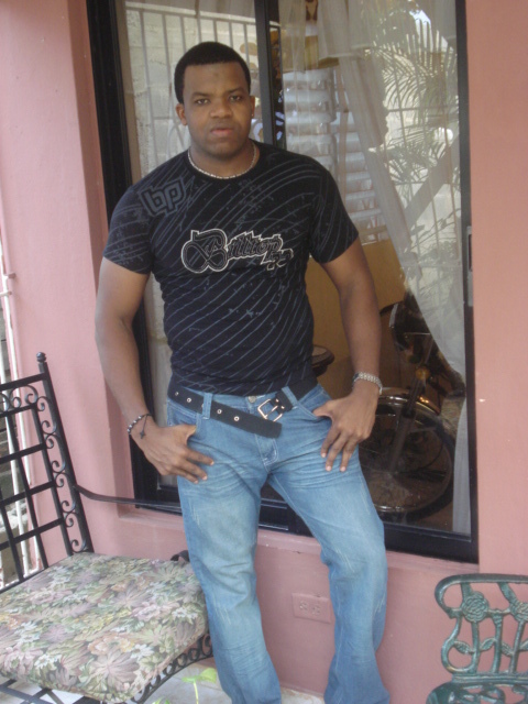 Date this attractive Dominican Republic man Carlos9999 from San Cristobal DO3215