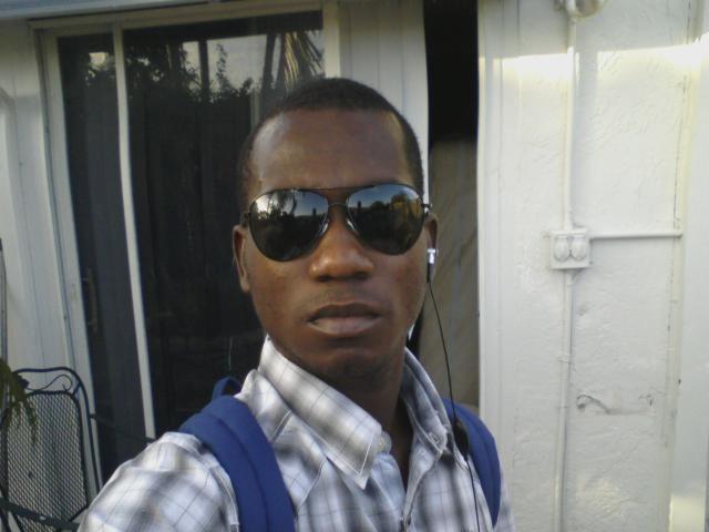 Date this attractive United States man S.D.Clairmise from West Palm Bch US5320