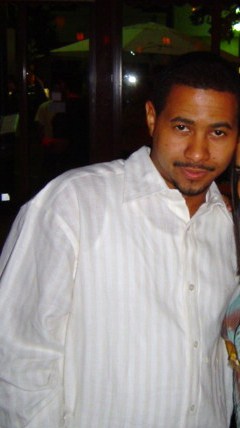 Date this lovely United States man Ehalljr32 from Miami US5451