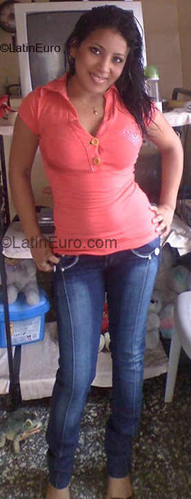 Date this passionate Honduras girl Wendy from San Pedro Sula HN135