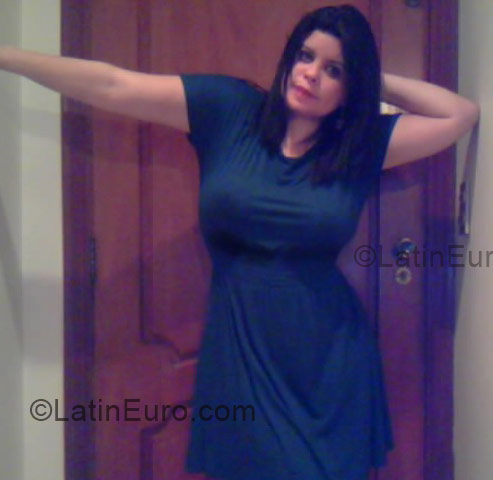 Date this good-looking Brazil girl Izabel Cristina from Sao Paulo BR5646