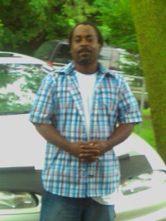 Date this voluptuous United States man 1_man_2_real from Omaha US5668