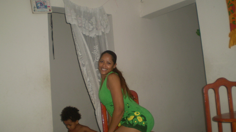 Date this athletic Dominican Republic girl Lahijadepapa from Santo Domingo DO3734